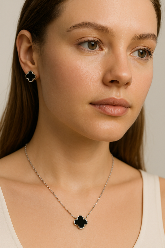 Conjunto Trébol de Ónix modelo Obsidia