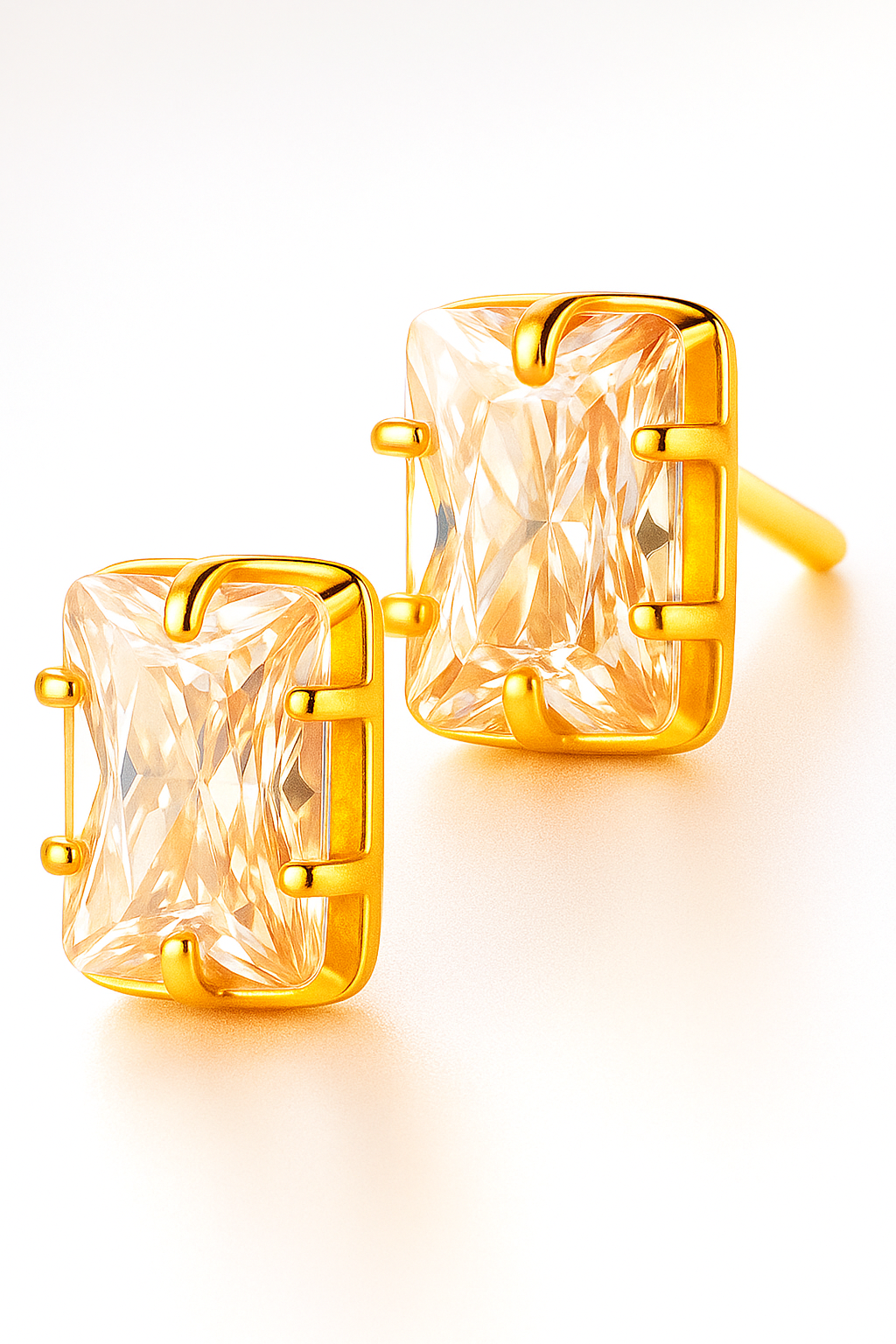 Pendientes Circón rectangular modelo Luciana