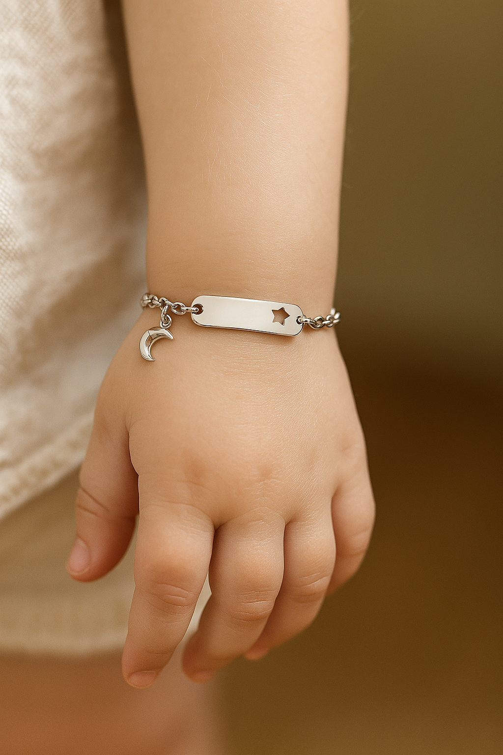 Pulsera modelo Noor con Estrella calada