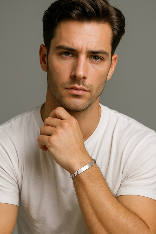 Piocha Cartier modelo Gabriel