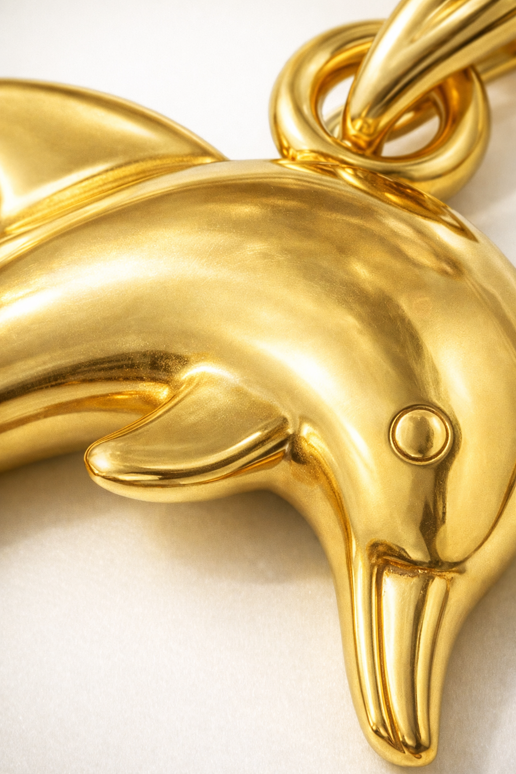 Colgante Delfín de Oro 18k modelo Nereus