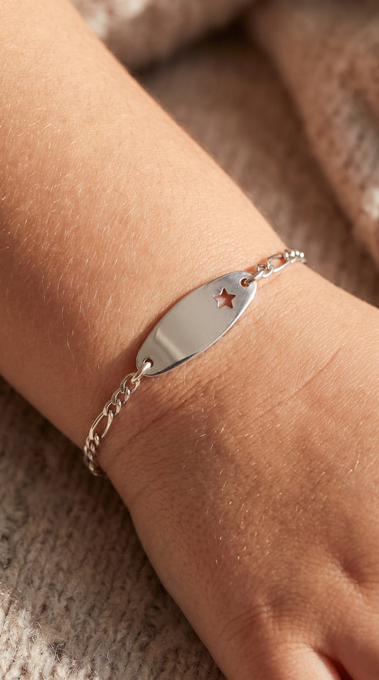 Pulsera modelo Elan con estrella calada