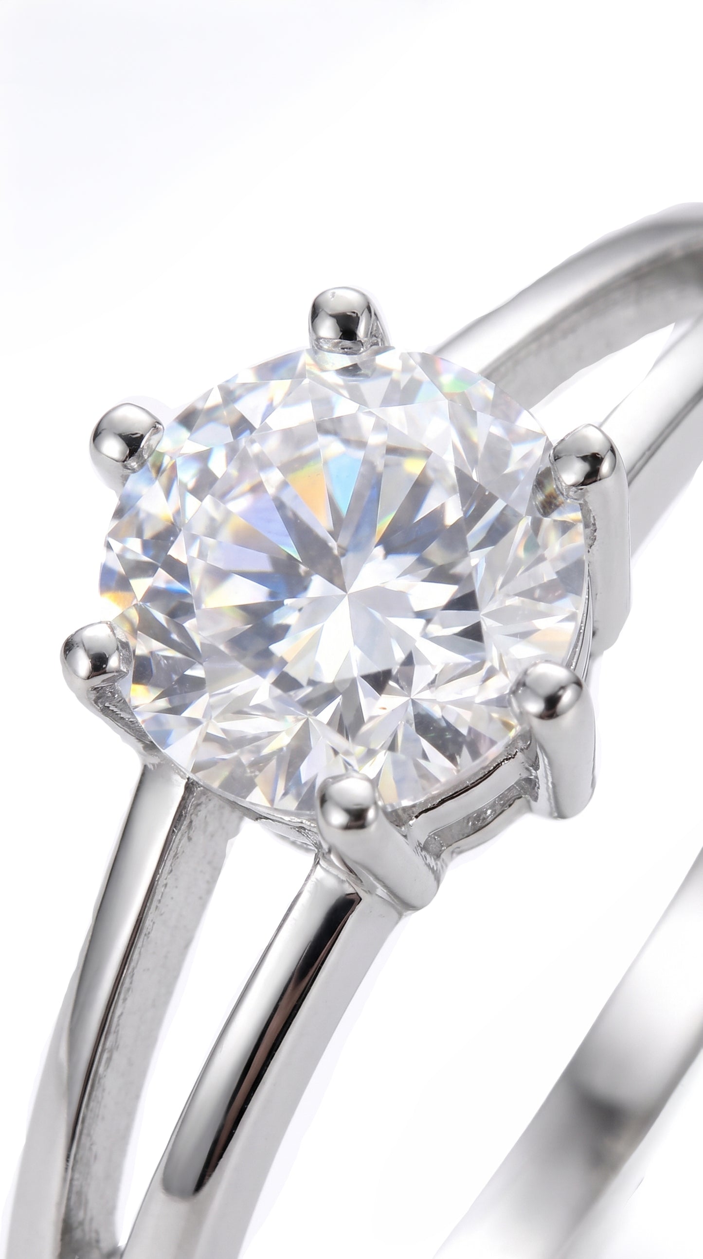 Anillo Solitario modelo Aurora