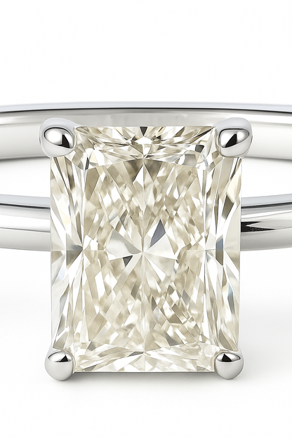 Anillo Solitario Radiante modelo Eleonor Oro 18k