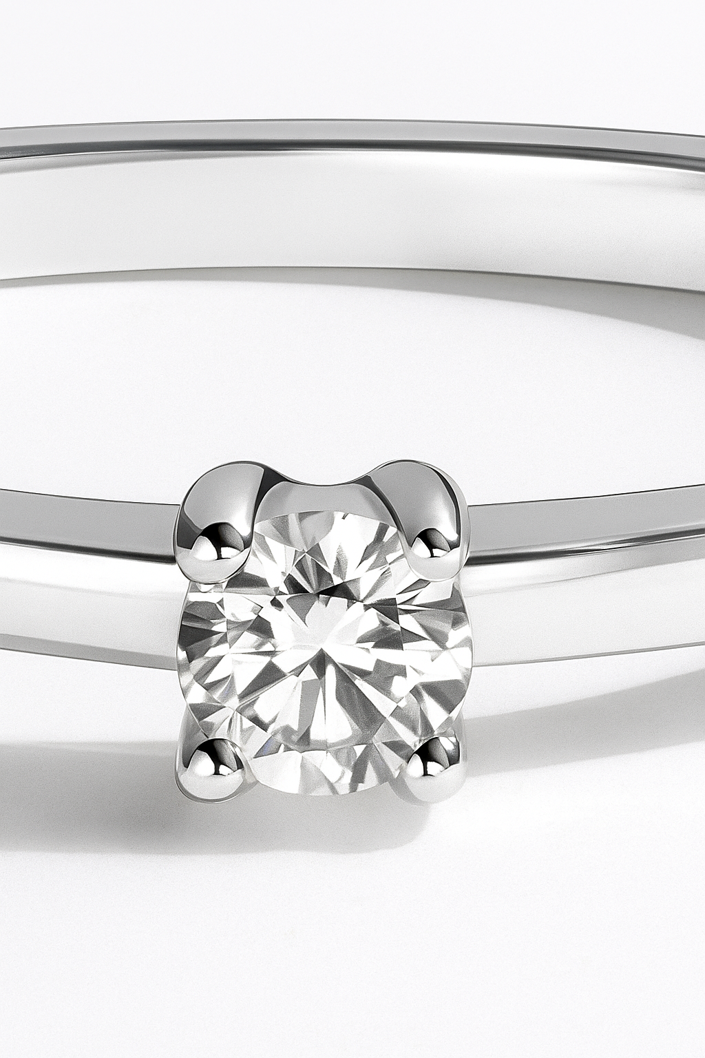 Anillo Solitario modelo Elara Oro 18k