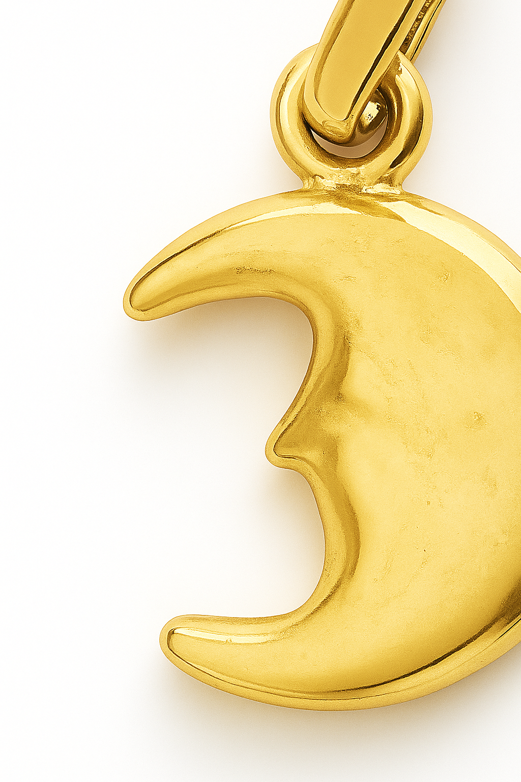 Colgante de Luna Modelo Aylin Oro 18k