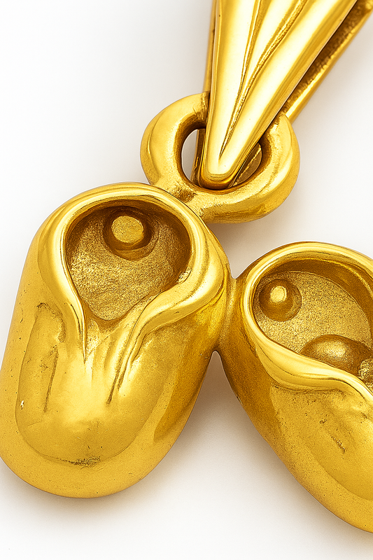 Colgante de Zapatitos Modelo Ternura en Oro 18k