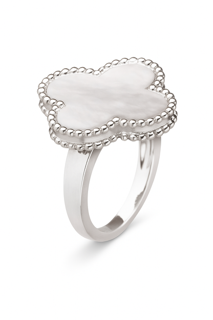 Anillo Trébol de Nácar modelo Lunaria