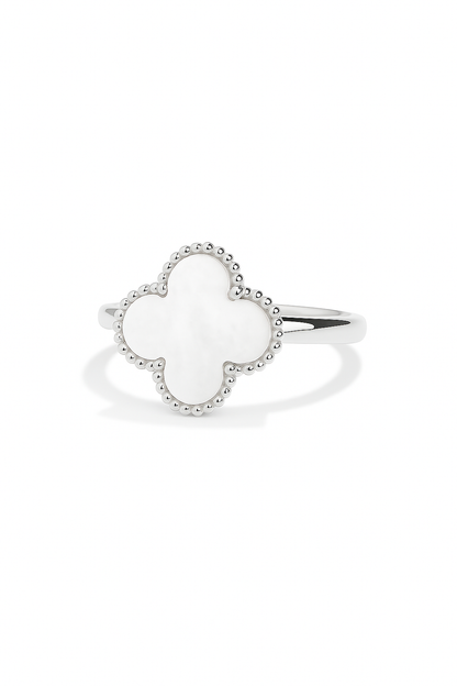 Anillo Trébol de Nácar modelo Lunaria