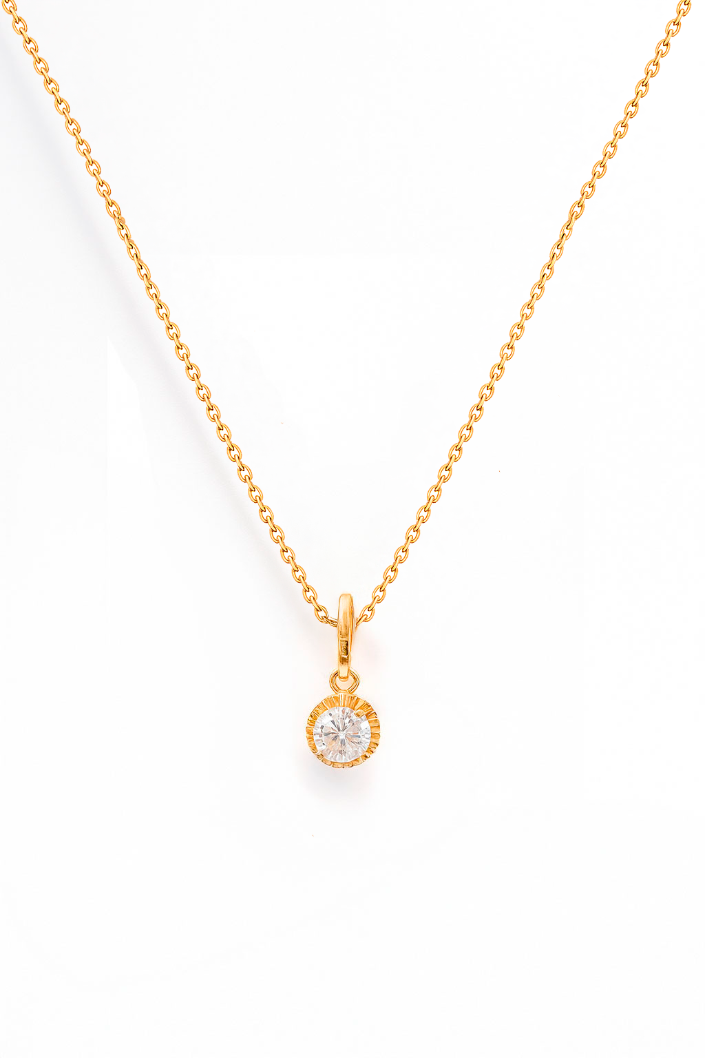 Gargantilla con punto de luz modelo Maelis