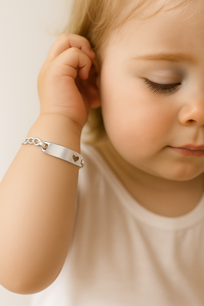 Pulsera  modelo Sorel con Corazón calado