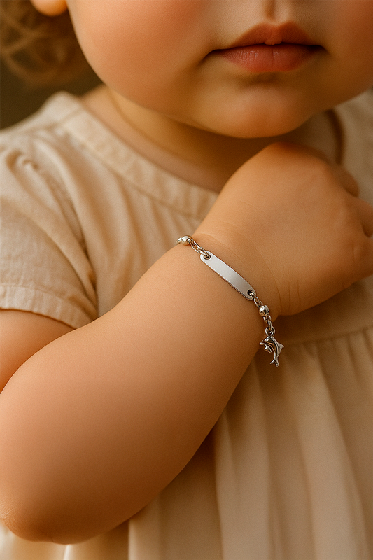 Pulsera modelo Delmar con bolitas y delfín