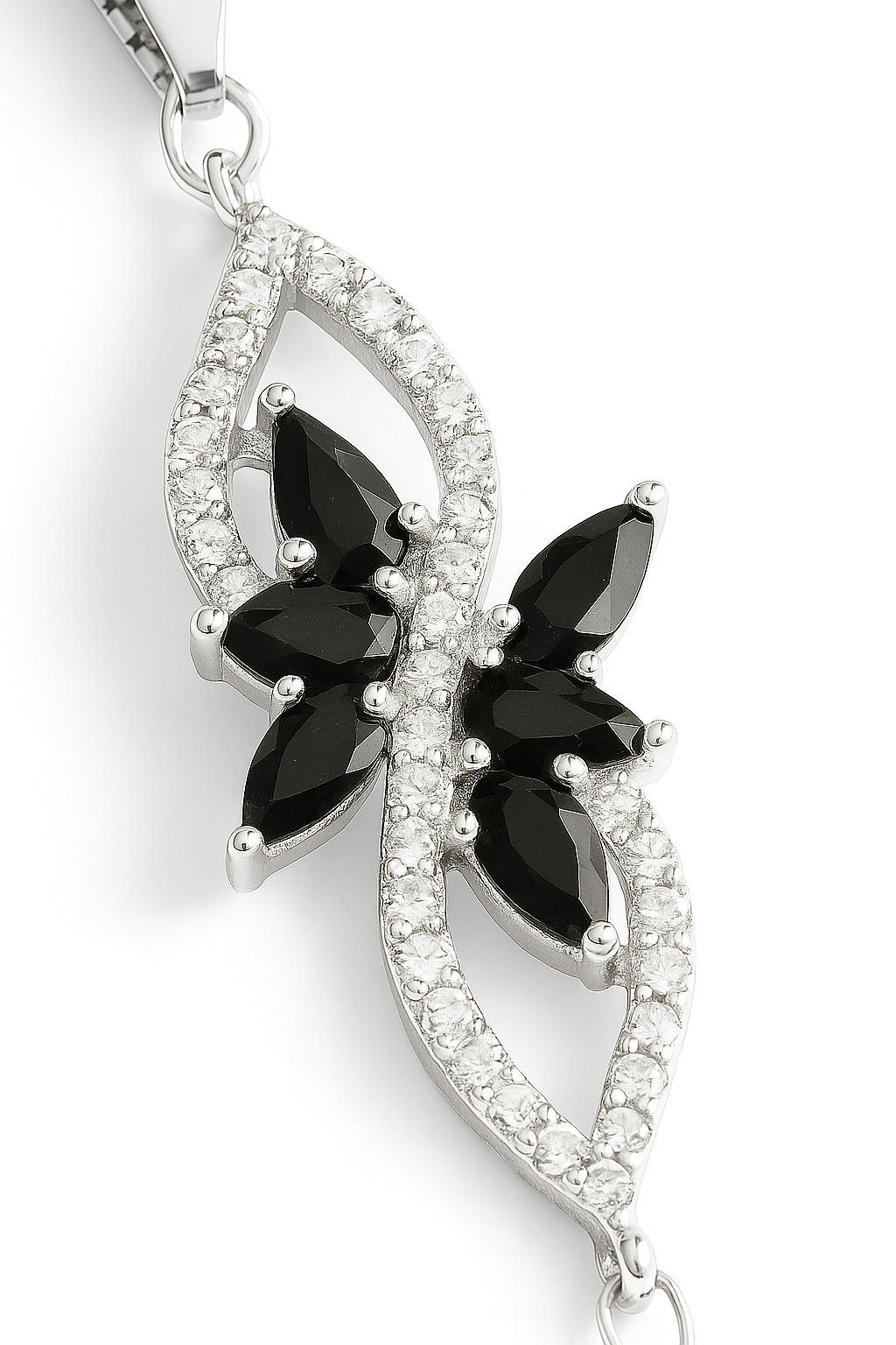 Pulsera Infinito con Circones modelo Evelyn