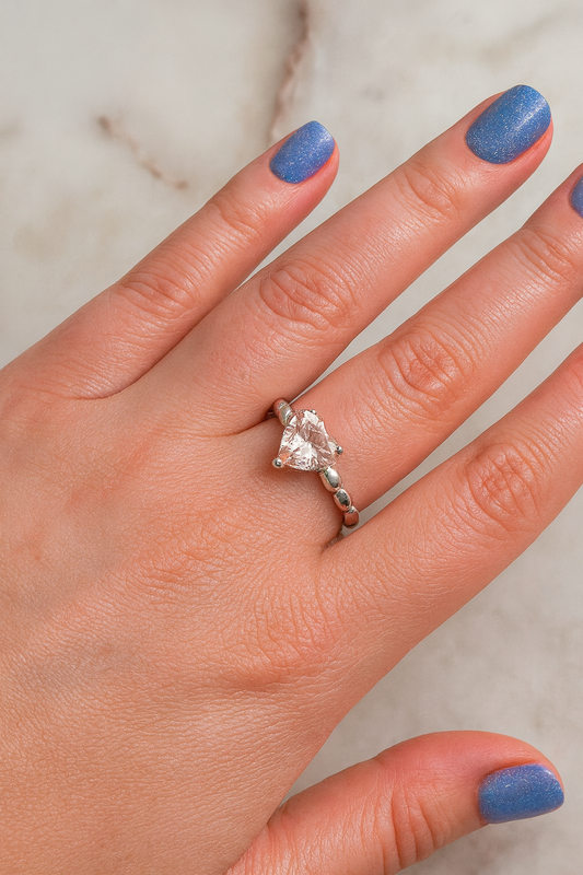 Anillo Corazón modelo Selene