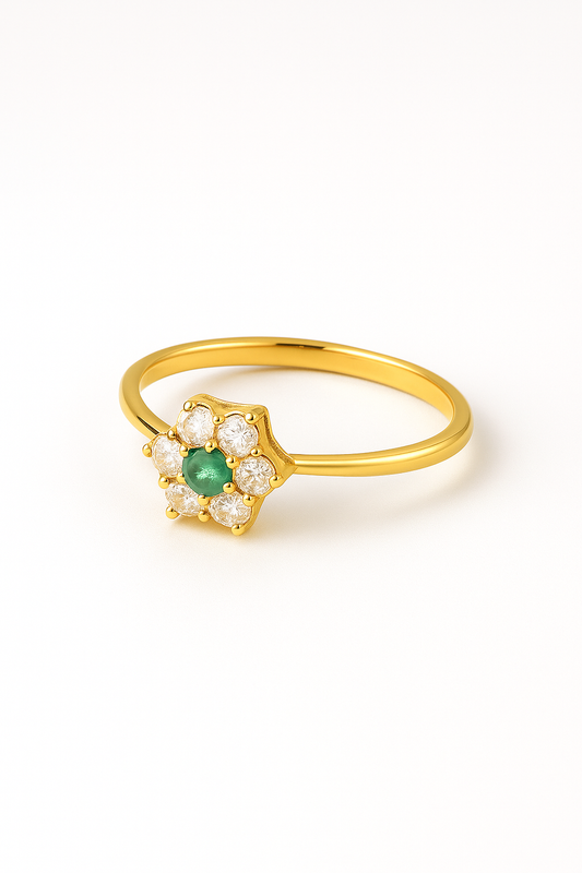 Anillo Evadne en Oro de 18k con Esmeralda y Circones