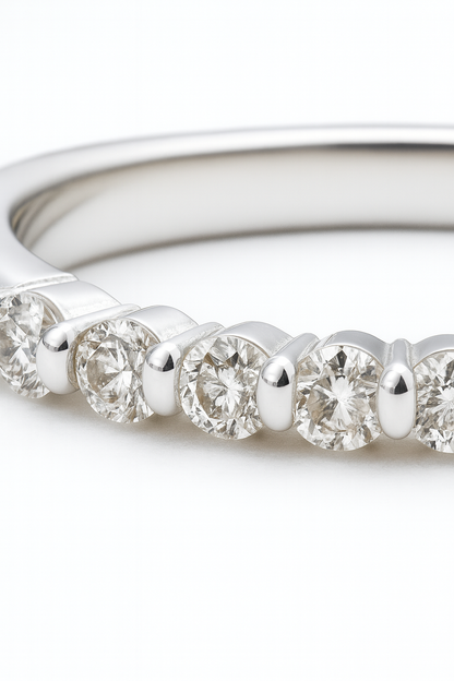 Anillo Media Eternity Modelo Aurelia