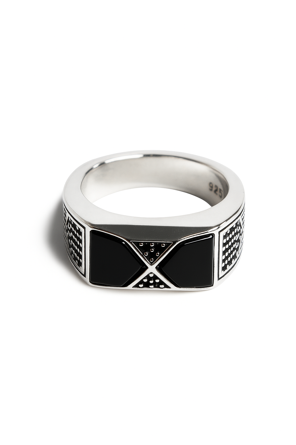 Anillo modelo Infinito de Ónix