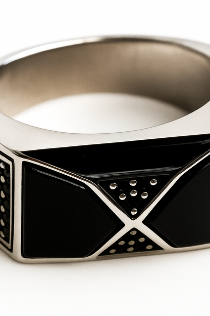 Anillo modelo Infinito de Ónix