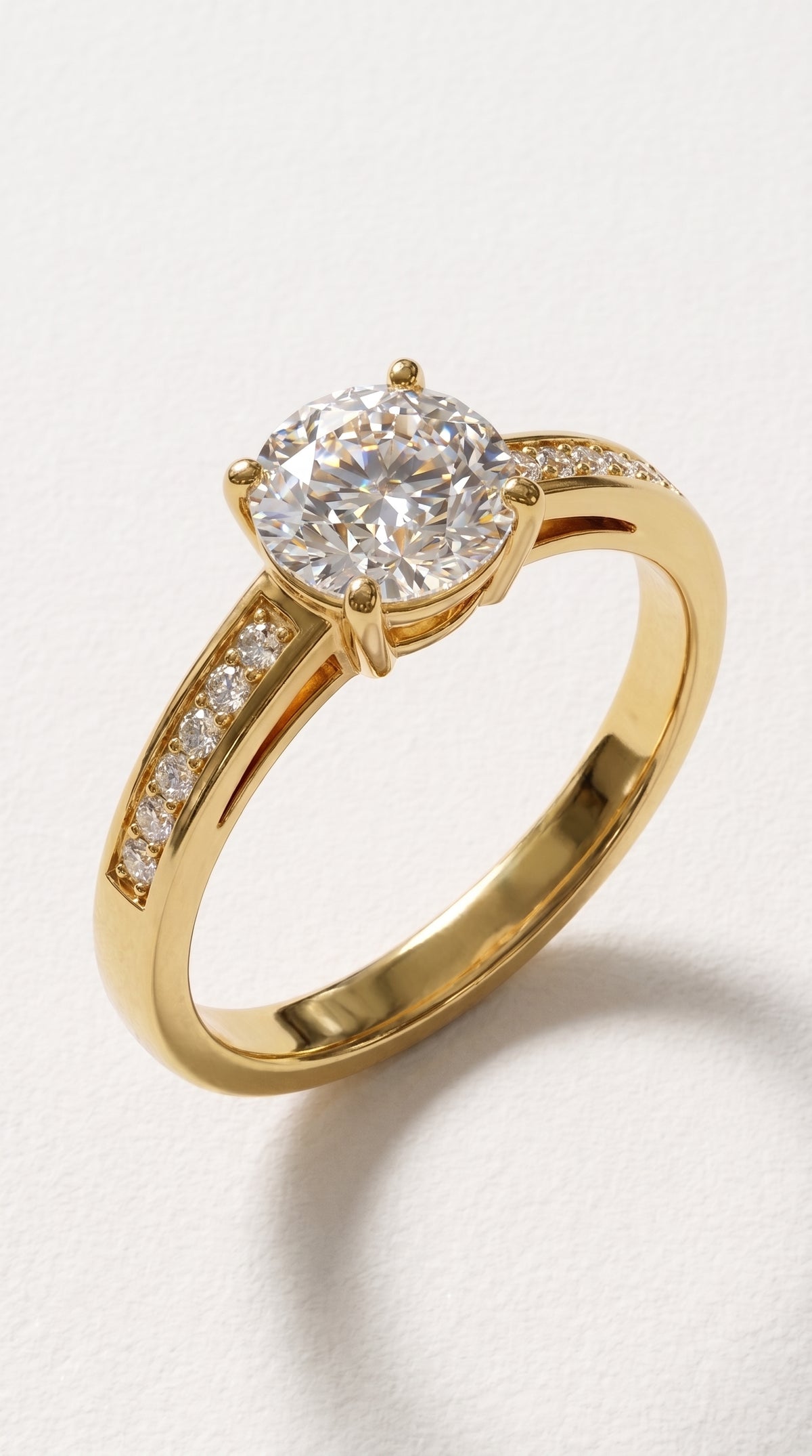 Anillo Oro 18K modelo Bela