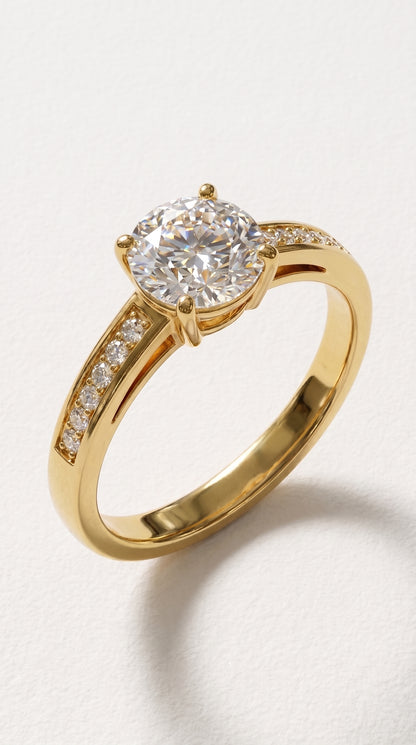 Anillo Oro 18K modelo Bela