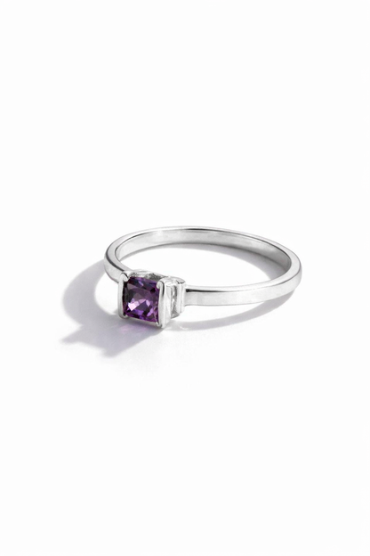 Anillo Circón Cúbico modelo Violeta