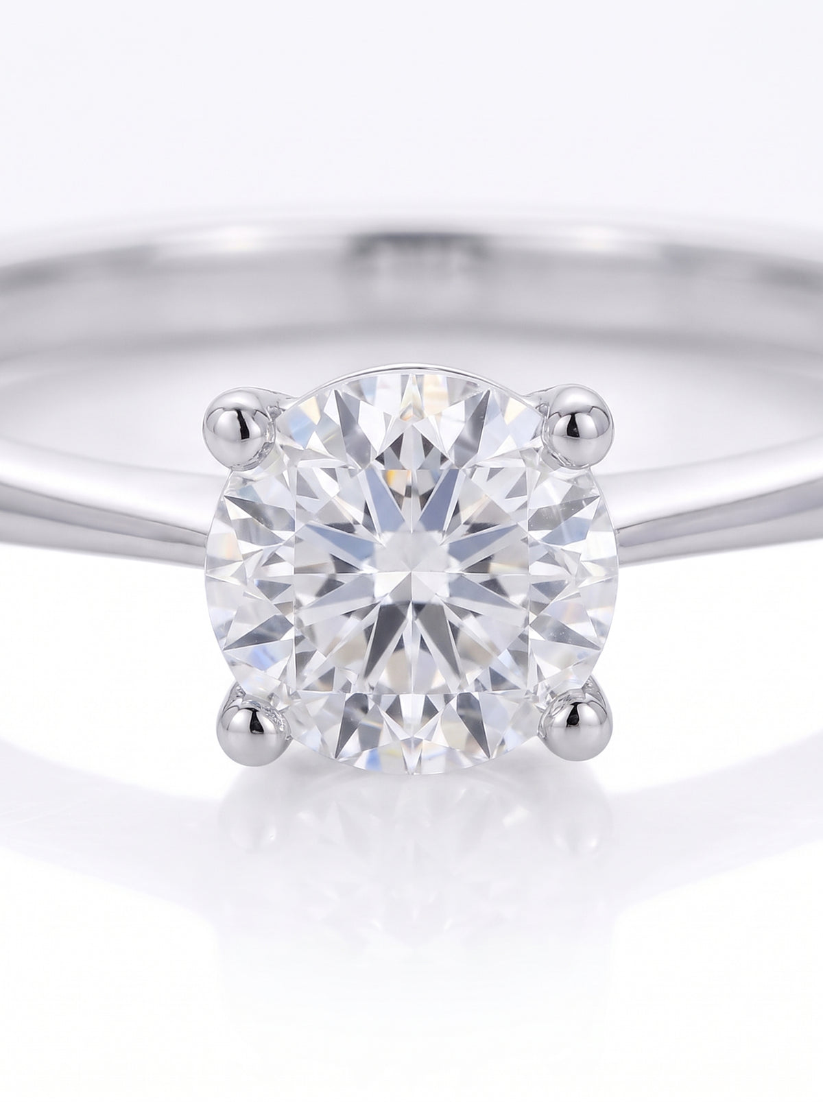Anillo Solitario modelo Isolde