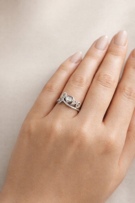 Anillo diseño corazón modelo Mía