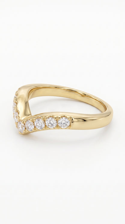 Anillo "V" modelo Valerie Oro 18k