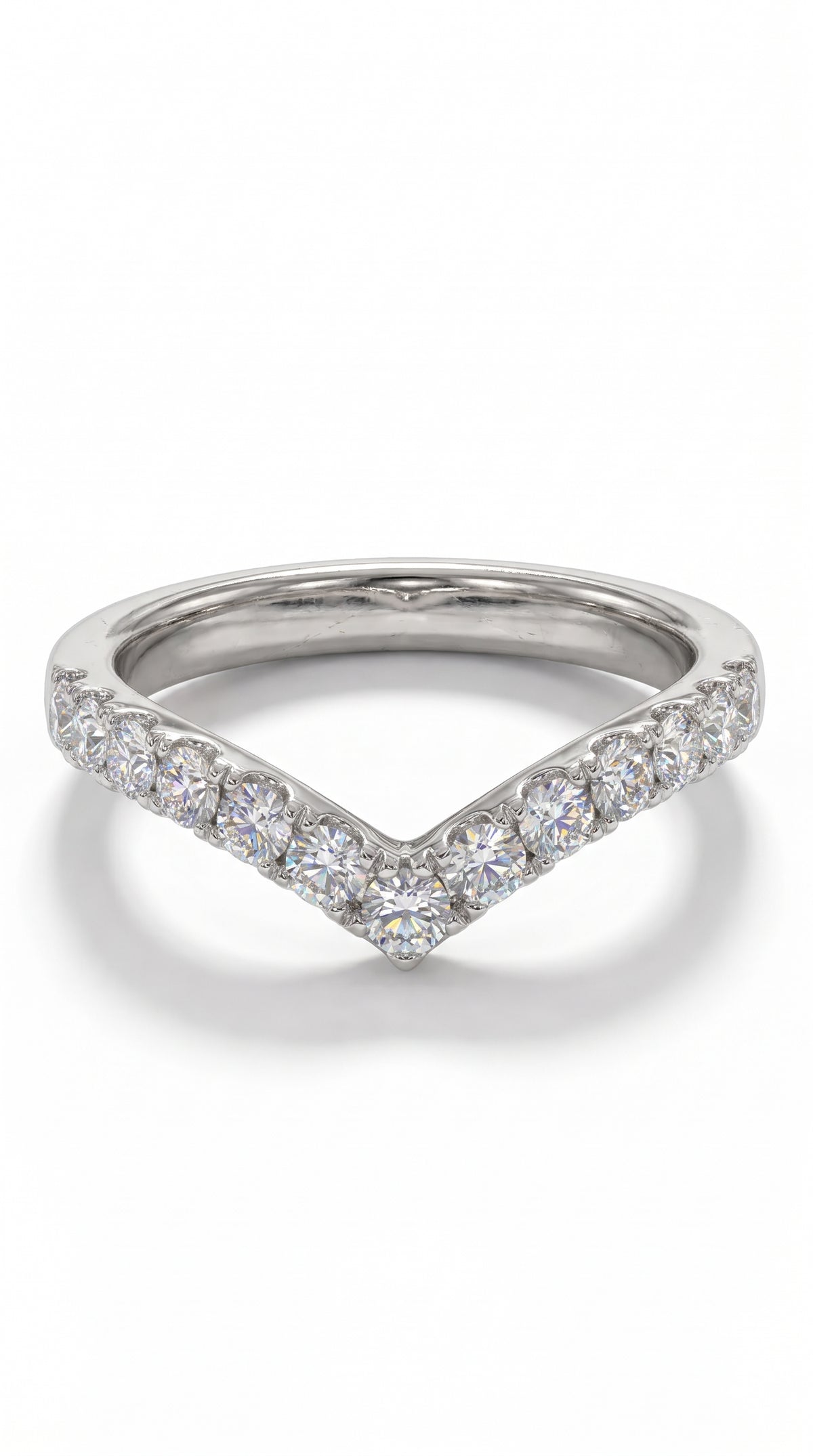 Anillo "V" modelo Valerie Oro 18k