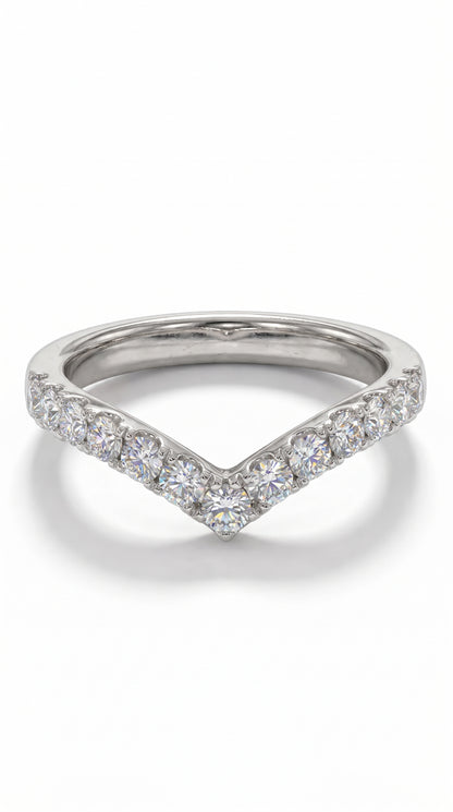 Anillo "V" modelo Valerie Oro 18k