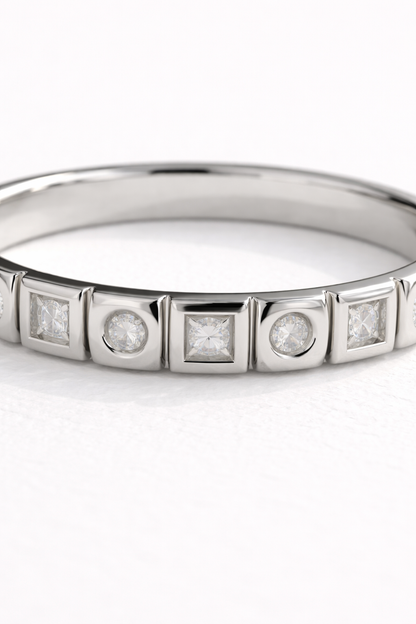 Anillo medio cintillo modelo Lauren