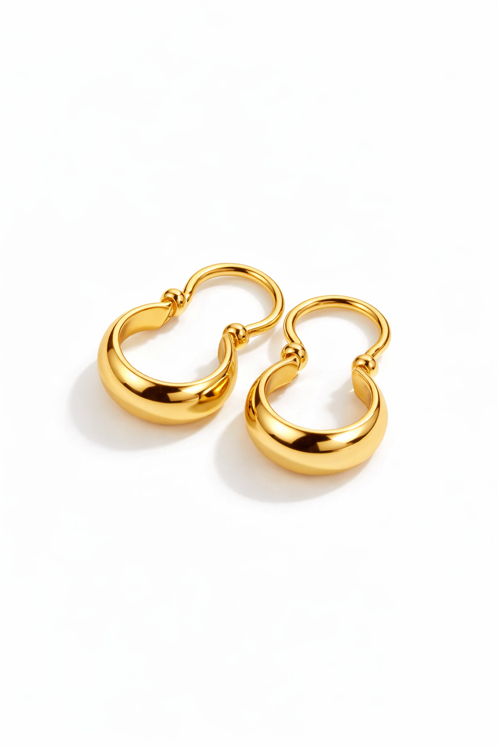 Aros tipo Bote #1 Oro 18K modelo Cristina