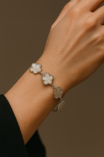 Pulsera Trébol de Nácar modelo Sirel