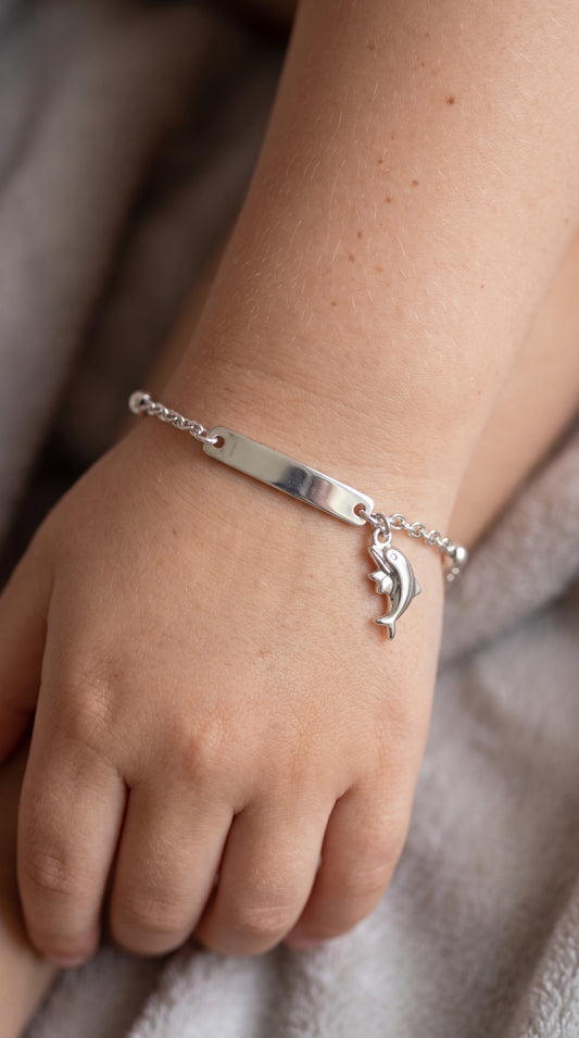 Pulsera modelo Delmar con bolitas y delfín