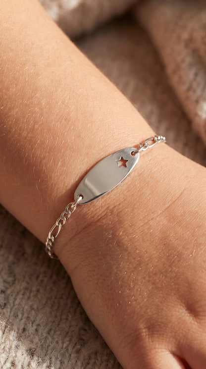 Pulsera modelo Elan con estrella calada
