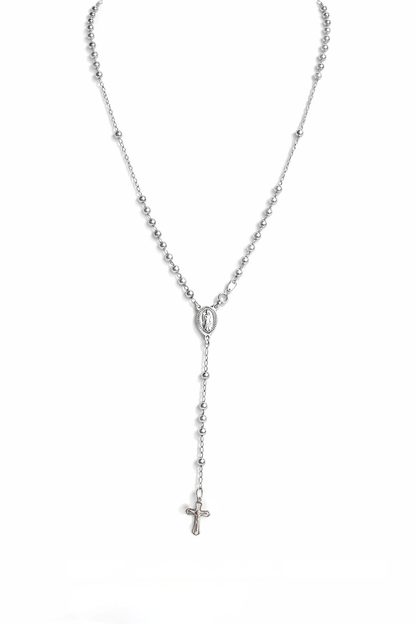 Rosario Plata modelo Ave Lumen