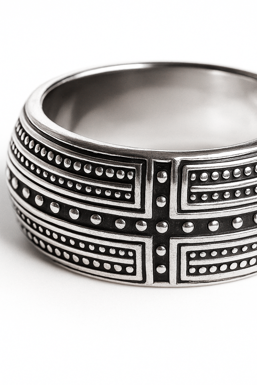 Anillo Modelo Cruz de Circones