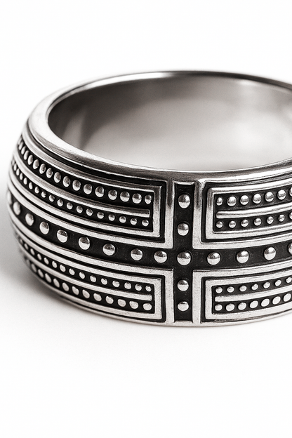 Anillo Modelo Cruz de Circones